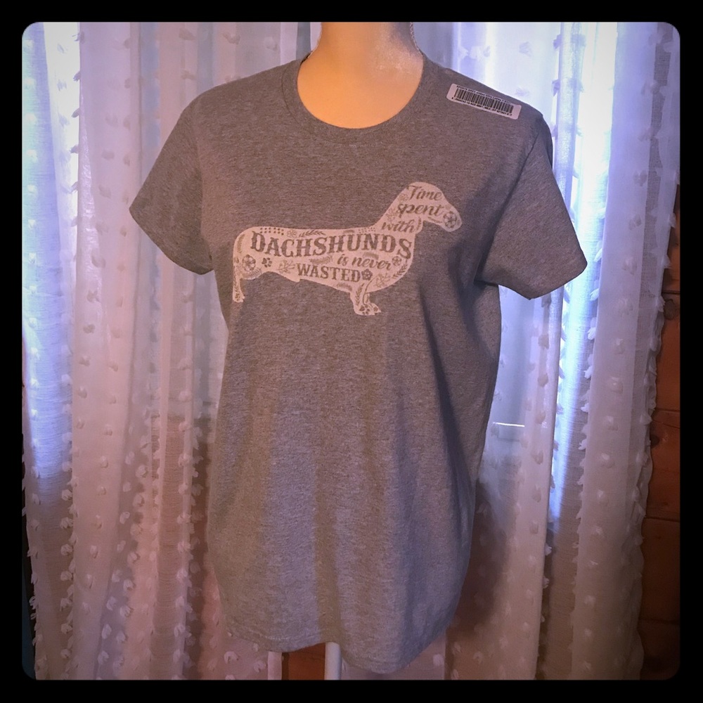 Dachshund/Wiener Dog Lover T-shirt Medium - NWT